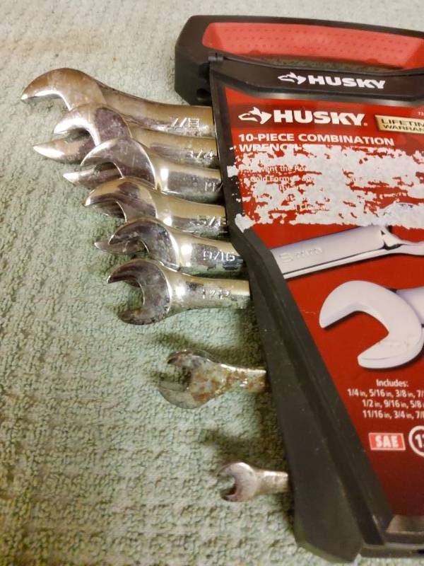 Husky 10 pc. standard combination wrenches