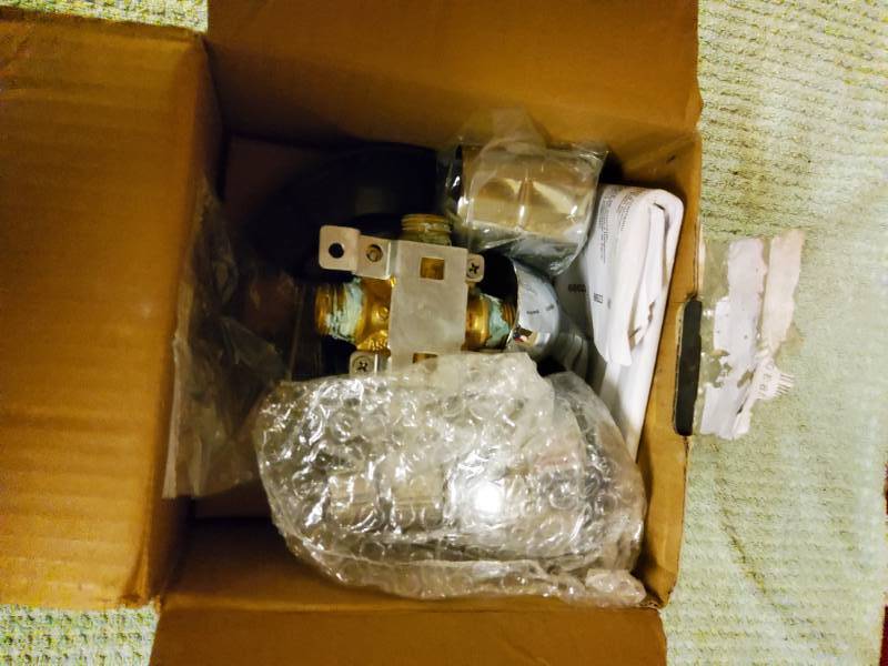 Delta foundations shower kit