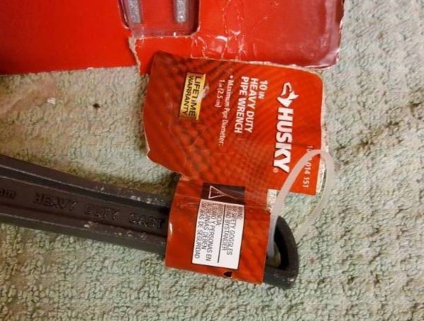 pipe wrench and plug puller