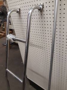 lot 149 image: SURCO Hook Over Van Steel Ladder and Boat Light - Ladder is about 55 x 12 - NO SHIPPING