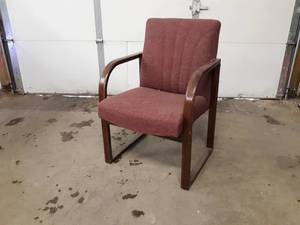 lot 187 image: Padded Chair - NO SHIPPING