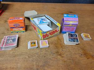 lot 303 image: Lot of Baseball Cards - 1989 Fleer, 1987 Sportflics Team Card Set and 1987 Sportflics Rookie Card Set
