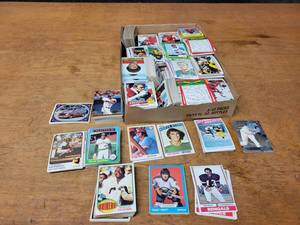 lot 307 image: Lot of Baseball, Hockey and Football Cards  - Range from 70s to 90s - Looks to be Mostly 70s