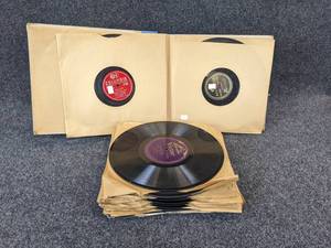 lot 227 image: Lot of About (25) Vintage Records - Doris Day, Tony Bennet, Cab Calloway, Frank Sinatra, Benny Goodman, and More NO SHIPPING