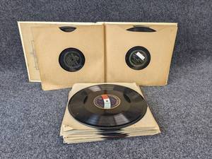 lot 229 image: Lot of About (25) Vintage Records - Ben Selvin, Jimmy Palmer, Tennessee Ernie, Sammy Kaye, Irving Berlin, and More NO SHIPPING