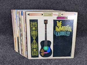 lot 234 image: Lot of About (25) Vintage Records - Leadbelly, Carpenters, Gordon Lightfoot, Barry Manilow, Nat King Cole, and More NO SHIPPING