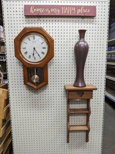 lot 259 image: Lot of Housewares - Pendulum Clock, Ceramic Vase, Hanging Shelf, and Sign - NO SHIPPING