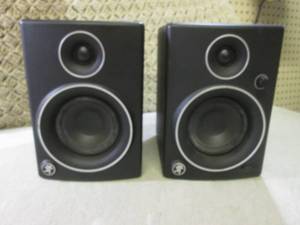 lot 3 image: (BS) Pair CR4 Limited Edition Creat...