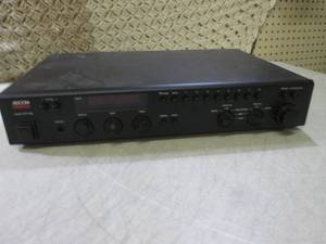 lot 5 image: (RM5) Adcom GTP-400 Tuner  Preampl...