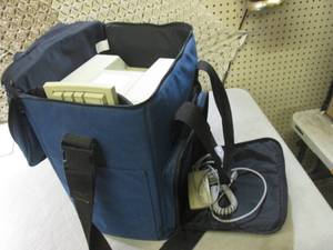 lot 13 image: (D-2) Macintosh Classic II Computer...