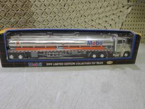 lot 19 image: (EW5) Mobil 1999 Limited Edition Co...