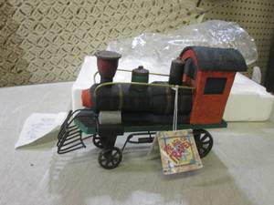 lot 26 image: (F-0) Die Cast Metal Train Engine 1...