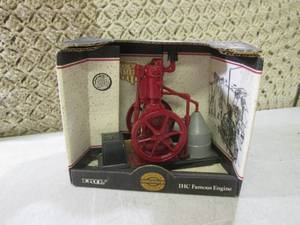 lot 37 image: (F-0) Ertl IHS Famous Engine 18 Sc...