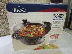 lot 103 image: (EW5) Rival Electric Wok New...