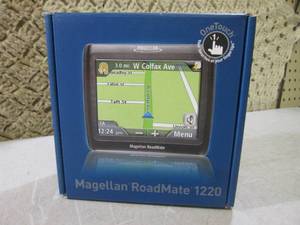 lot 111 image: (EC1) Magellan RoadMate 1220 GPS...
