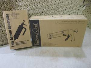 lot 121 image: (BS) Pampered Chef Cookie Press and...