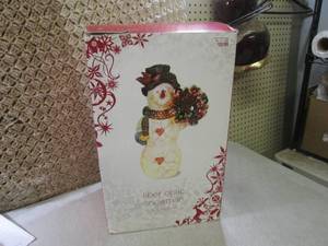 lot 127 image: (F-2) Fiber Optic Snowman 19 ...