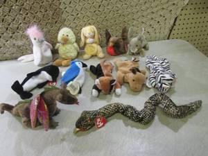 lot 137 image: (BSB) Assorted TY Beanie Babies...