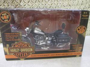 lot 163 image: (BSB) Ertl Harley Davidson 2003 Her...