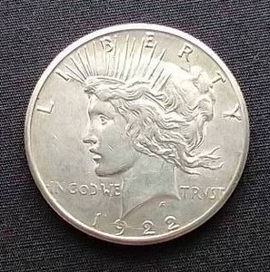 lot 7 image: 1922-S Peace Dollar