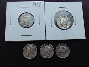 lot 53 image: 5 90% Silver Mercury Dimes