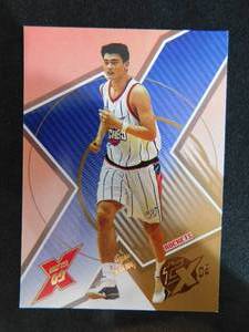 lot 27 image: 2002-03 Topps Yao Ming Rookie Card #101