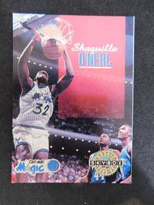 lot 32 image: 1992-93 Skybox Shaquille ONeal Rookie Card #382 SHAQ