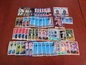 lot 124 image: (50) Kirby Puckket Baseball card Lot