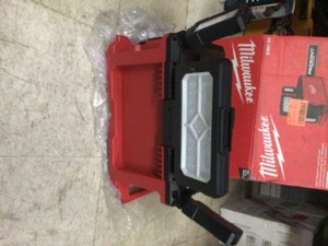 Milwaukee M18 18-Volt Lithium-Ion Cordless PACKOUT 3000 Lumens LED Light with Built-In Charger