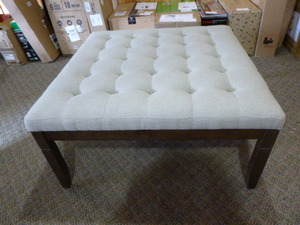 lot 34 image: NEW Padded Top Coffee Table