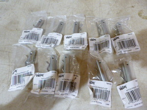 lot 63 image: 10 Hitch Pin Kits