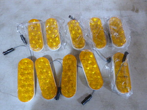 lot 105 image: 10 PM Amber Turn Lights