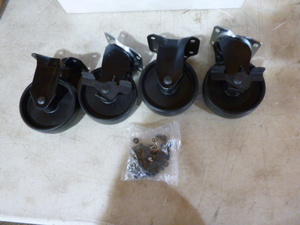 lot 164 image: Set of 4 Casters