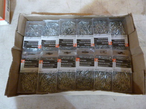 lot 174 image: 12 Packs of Bull Dog W ire Fence Staples