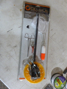 lot 233 image: Fishing Items