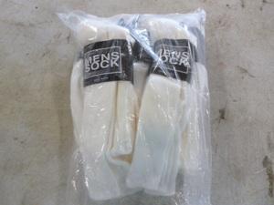 lot 252 image: 1 Dozen Pair of Mens Socks