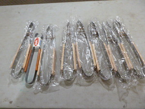 lot 287 image: Lot of Tongs