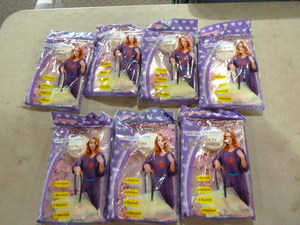 lot 317 image: 7 Bags of Vacuum Compressed Bags with Suction Valves