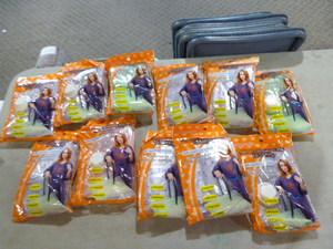 lot 318 image: 11 Bags of Vacuum Compressed Bags with Suction Valves