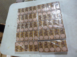 lot 324 image: Shur Sight Brown Safety Hunting Tissue Packs