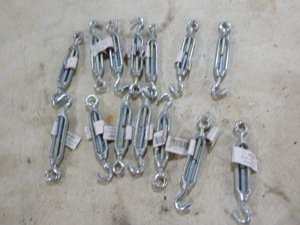 lot 331 image: 14 Hook & Eye Turnbuckles