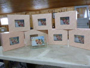 lot 334 image: 7 Simson Giftware Glass Picture Frames