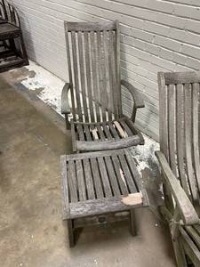lot 13 image: Pr Barlow Tyrie Chairs and Footrests