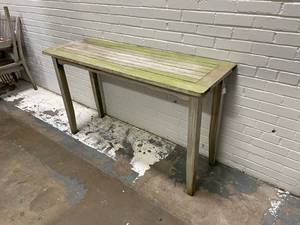 lot 24 image: Bar Height Table