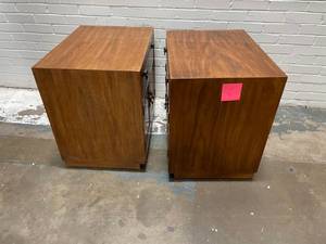 lot 46 image: Pr Winwood by Drexel Nightstands