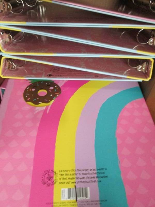 Box of 3 ring binders...