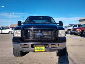 lot 3 image: 2006 Ford F350 King Ranch
