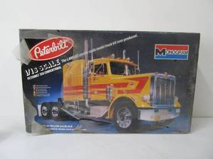lot 3 image: Monogram Peterbilt 359 Conventional Semi Truck
