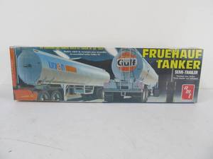 lot 9 image: AMT Gulf Oil Fruehauf Tanker Semi Trailer