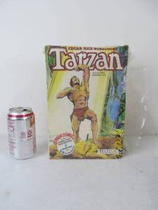 lot 103 image: Aurora Comic Series TARZAN Model Kit wComic Book